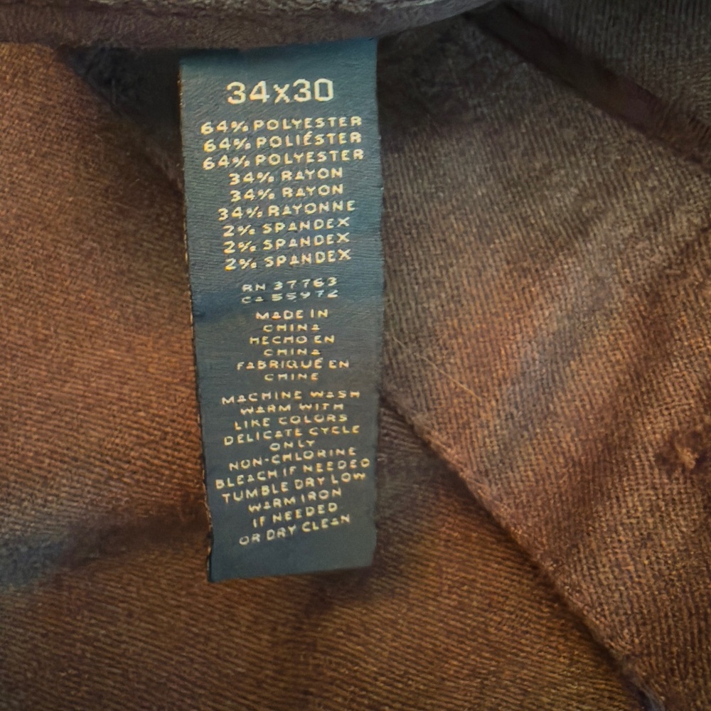 Perry Ellis TWO pairs of 5-pocket pants - Picture 12 of 14
